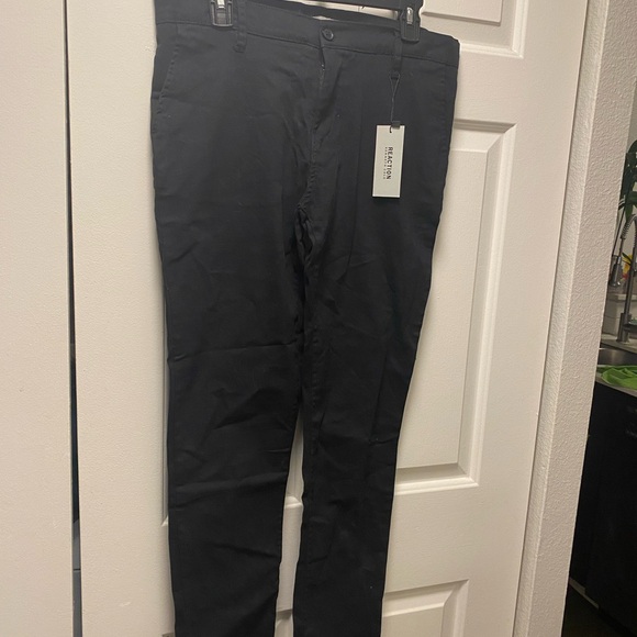 NWT Kenneth Cole Reaction Women’s Black Slim-Fit Stretch Dress Pants Size 32x30 - Picture 7 of 11